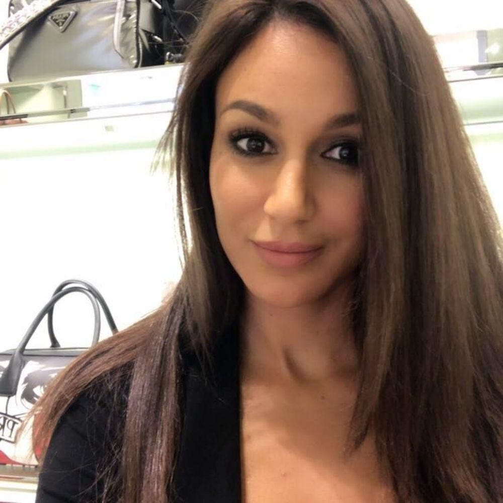 Meet your Posher, Renee